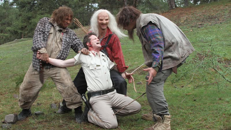 عکس 8 Wrong Turn 5: Bloodlines