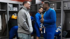 عکس قسمت 8 فصل 1 سریال داستان ورزشی آمریکایی