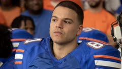 عکس قسمت 2 فصل 1 سریال داستان ورزشی آمریکایی