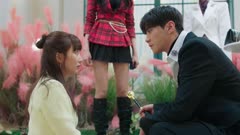 عکس قسمت 4 فصل 1 سریال یک افسانه عجیب