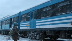 عکس قسمت 2 فصل 1 سریال مسافر ابدیت