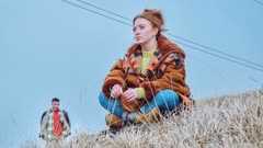 عکس قسمت 2 فصل 1 سریال مسافر