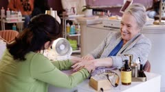 عکس قسمت 5 فصل 1 سریال مت لاک