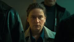 عکس قسمت 2 فصل 1 سریال سرقت هلیکوپتر