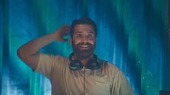 عکس قسمت 5 فصل 1 سریال یک کف مرتب