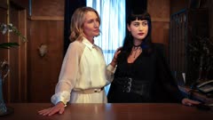 عکس قسمت 1 فصل 1 سریال مسافرخانه جهنمی