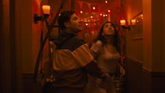 عکس قسمت 6 فصل 1 سریال مسافرخانه جهنمی