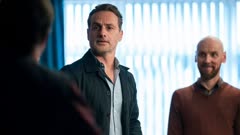 عکس قسمت 1 فصل 1 سریال آب سرد