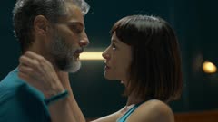 عکس قسمت 7 فصل 1 سریال پناهگاه میلیاردرها