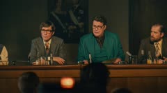 عکس قسمت 6 فصل 1 سریال زیردریایی روی صخره ها