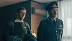 عکس قسمت 3 فصل 1 سریال زیردریایی روی صخره ها