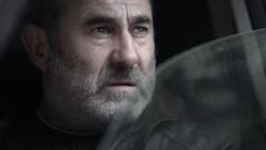 عکس قسمت 2 فصل 1 سریال سلطنت آهنین