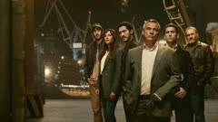 عکس قسمت 1 فصل 1 سریال سلطنت آهنین