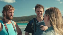 عکس قسمت 1 فصل 1 سریال بازماندگان