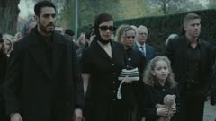 عکس قسمت 4 فصل 1 سریال جاسوس