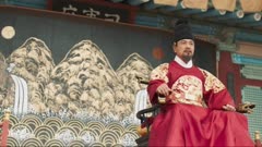 عکس قسمت 9 فصل 1 سریال کشور من: دوران جدید
