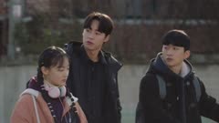 عکس قسمت 12 فصل 1 سریال وقتی هوا خوبه