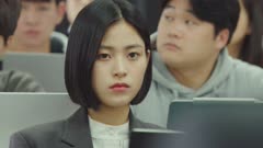 عکس قسمت 4 فصل 1 سریال دانشکده حقوق