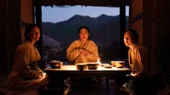 عکس قسمت 4 فصل 1 سریال پاچینکو