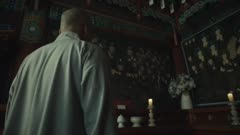 عکس قسمت 2 فصل 1 سریال هیولا سرشت