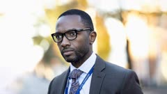 عکس قسمت 5 فصل 1 سریال ما صاحب این شهریم