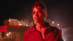 عکس قسمت 1 فصل 1 سریال رزیدنت اویل