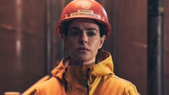 عکس قسمت 5 فصل 1 سریال دکل نفت