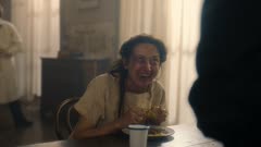 عکس قسمت 5 فصل 1 سریال قانون از نظر لیدیا پوئت