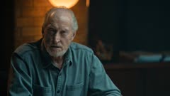 عکس قسمت 3 فصل 1 سریال وضعیت پیچیده