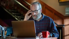 عکس قسمت 1 فصل 1 سریال هنک خوش شانس