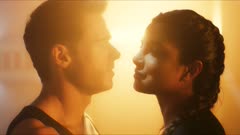 عکس قسمت 3 فصل 1 سریال سیتادل