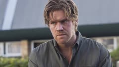 عکس قسمت 6 فصل 1 سریال برف سیاه