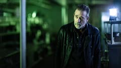 عکس قسمت 3 فصل 1 سریال مردگان متحرک: شهر مرده