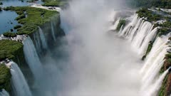 عکس قسمت 7 فصل 1 سریال سیاره ما