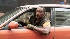 عکس قسمت 1 فصل 1 سریال فلز درهم تنیده