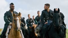 عکس قسمت 8 فصل 1 سریال پادشاه زمستان