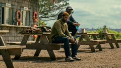 عکس قسمت 4 فصل 1 سریال بچه اشتباهی