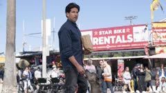 عکس قسمت 2 فصل 1 سریال ژیگولوی آمریکایی