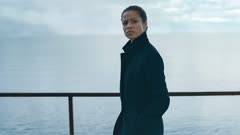 عکس قسمت 6 فصل 1 سریال سطح