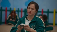 عکس قسمت 2 فصل 1 سریال بازی مرکب: چالش