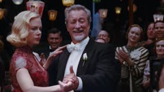 عکس قسمت 4 فصل 1 سریال دوردست‌ها