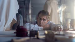 عکس قسمت 4 فصل 1 سریال ظاهر جدید