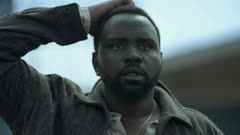 عکس قسمت 3 فصل 1 سریال سارق مواد