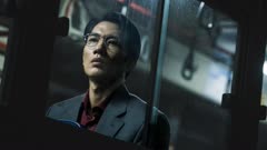 عکس قسمت 1 فصل 1 سریال فروشگاه لوازم روشنایی